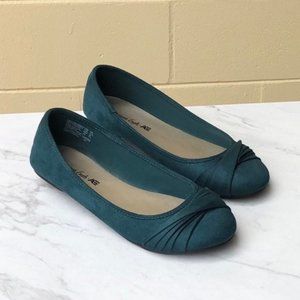 American Eagle Ballet Flat